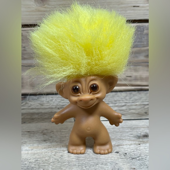 Treasure Troll Doll 5” Uneeda Yellow Hair Figure Nude Horseshoe Brown Eyes Toy - Picture 1 of 11